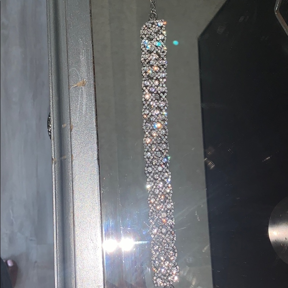Thick diamond choker